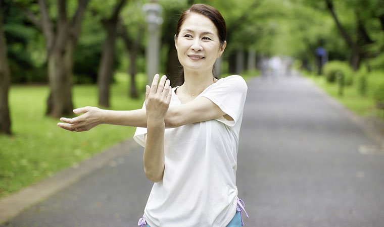 運動する